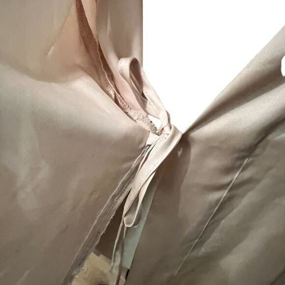 Victoria's Secret Georgette Flounce Robe Sequin Bow Champagne M/L - Picture 9 of 13